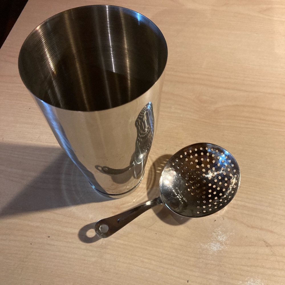 Martini Shakers Stainless Steel Cocktail Shaker Heavy JULEP STRAINER metal arts